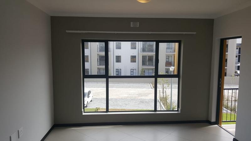 To Let 2 Bedroom Property for Rent in Buh Rein Estate Western Cape